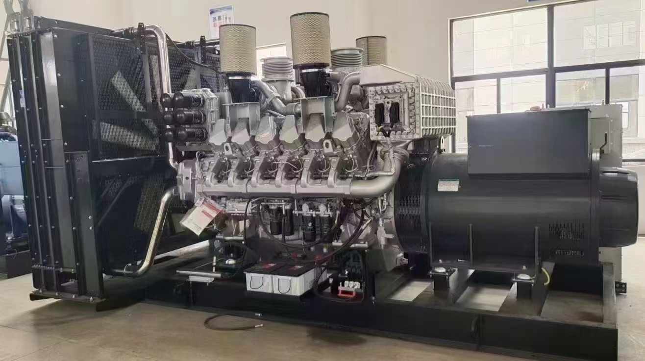 东山800KW柴油发电机组可以带动多少kw的设备？