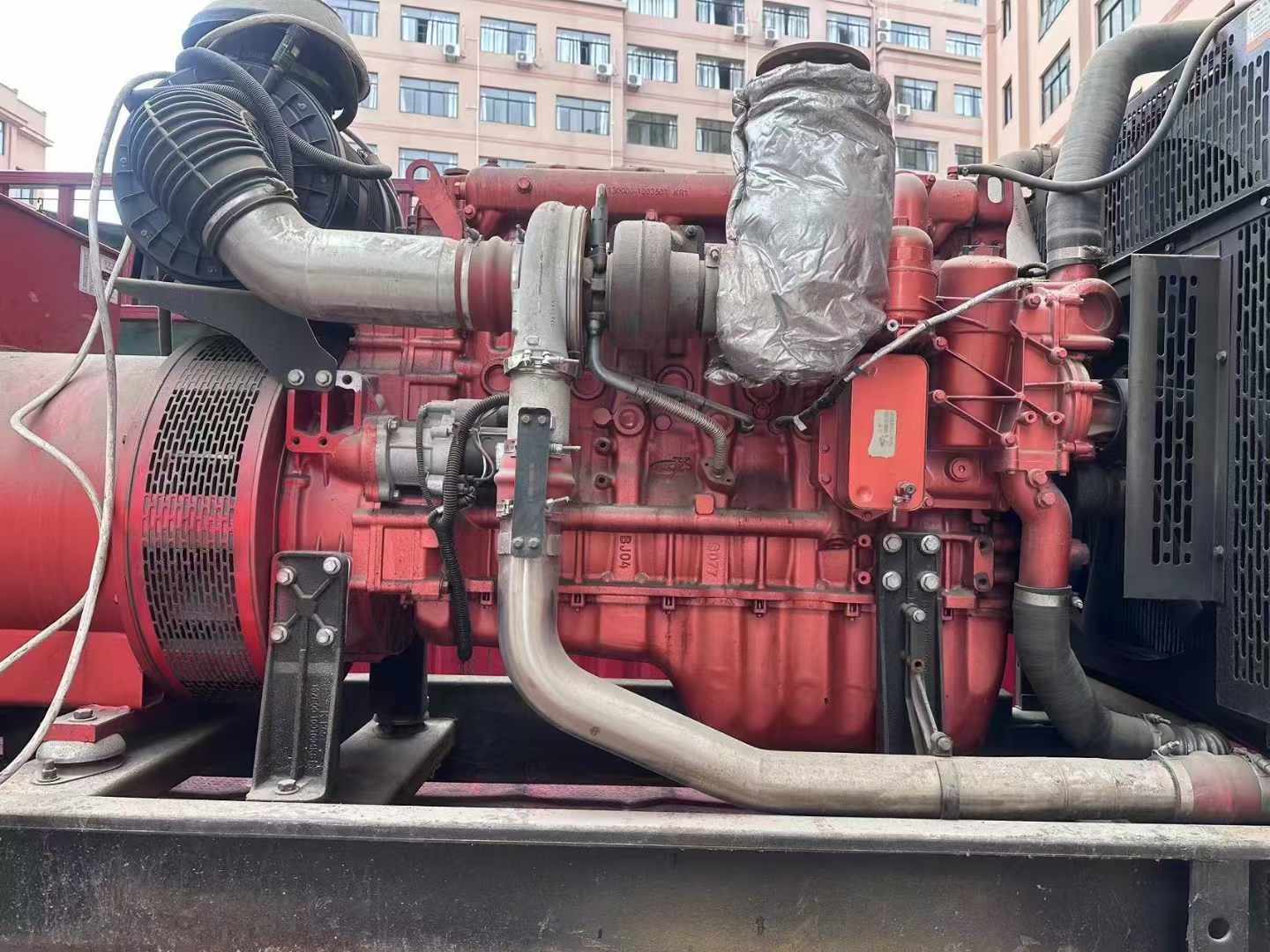 东山如何选择适合 600kW 柴油发电机组的过载保护器？