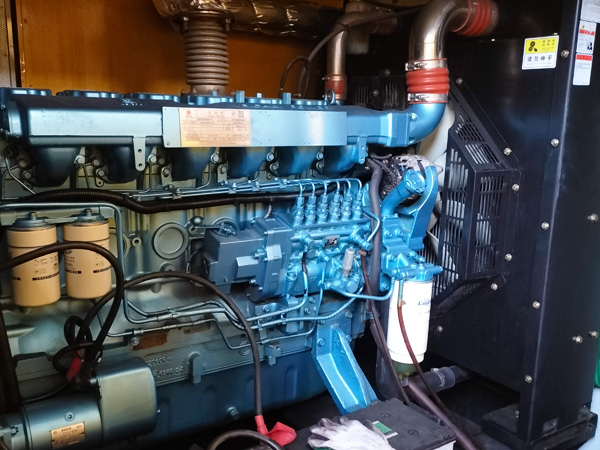 东山磷酸铁锂蓄电池的使用寿命与哪些因素有关？